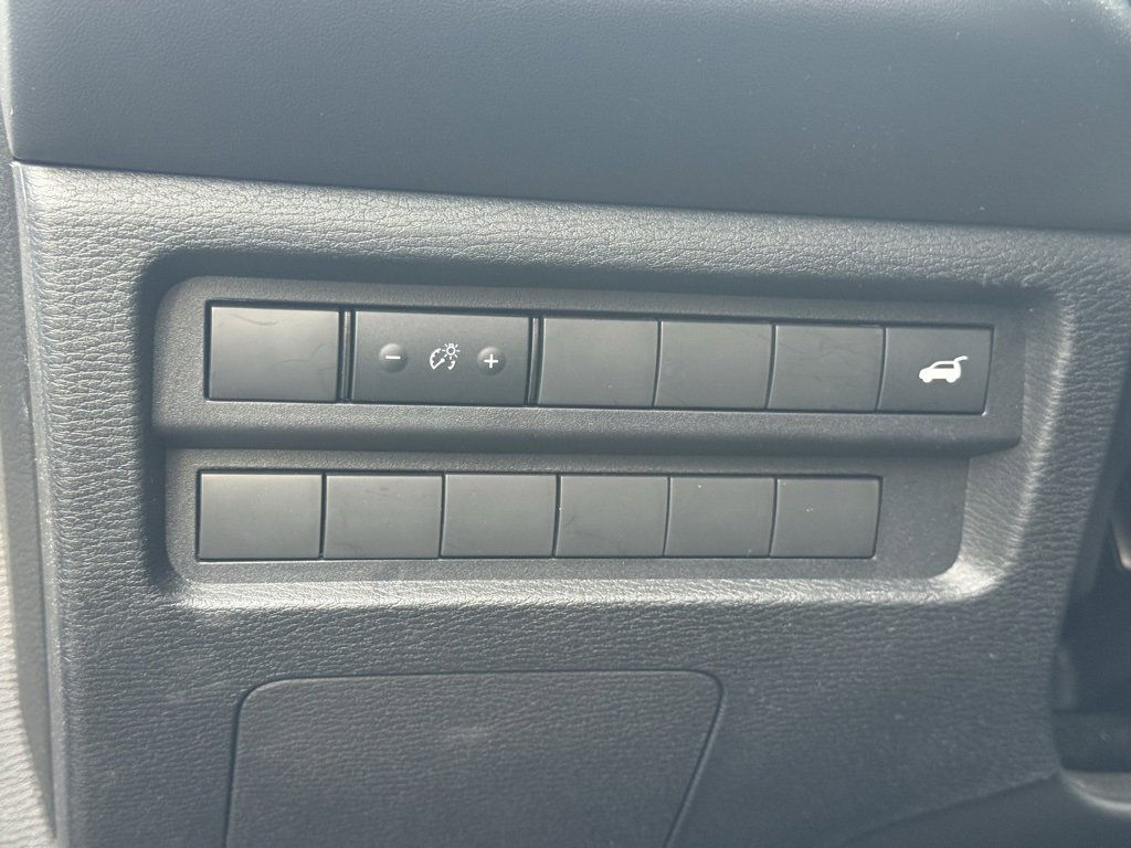 Used 2024 Mitsubishi Outlander SE image 17