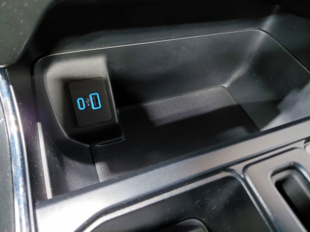 Certified 2022 Ford F150 XLT w/ Equipment Group 302A High image 31