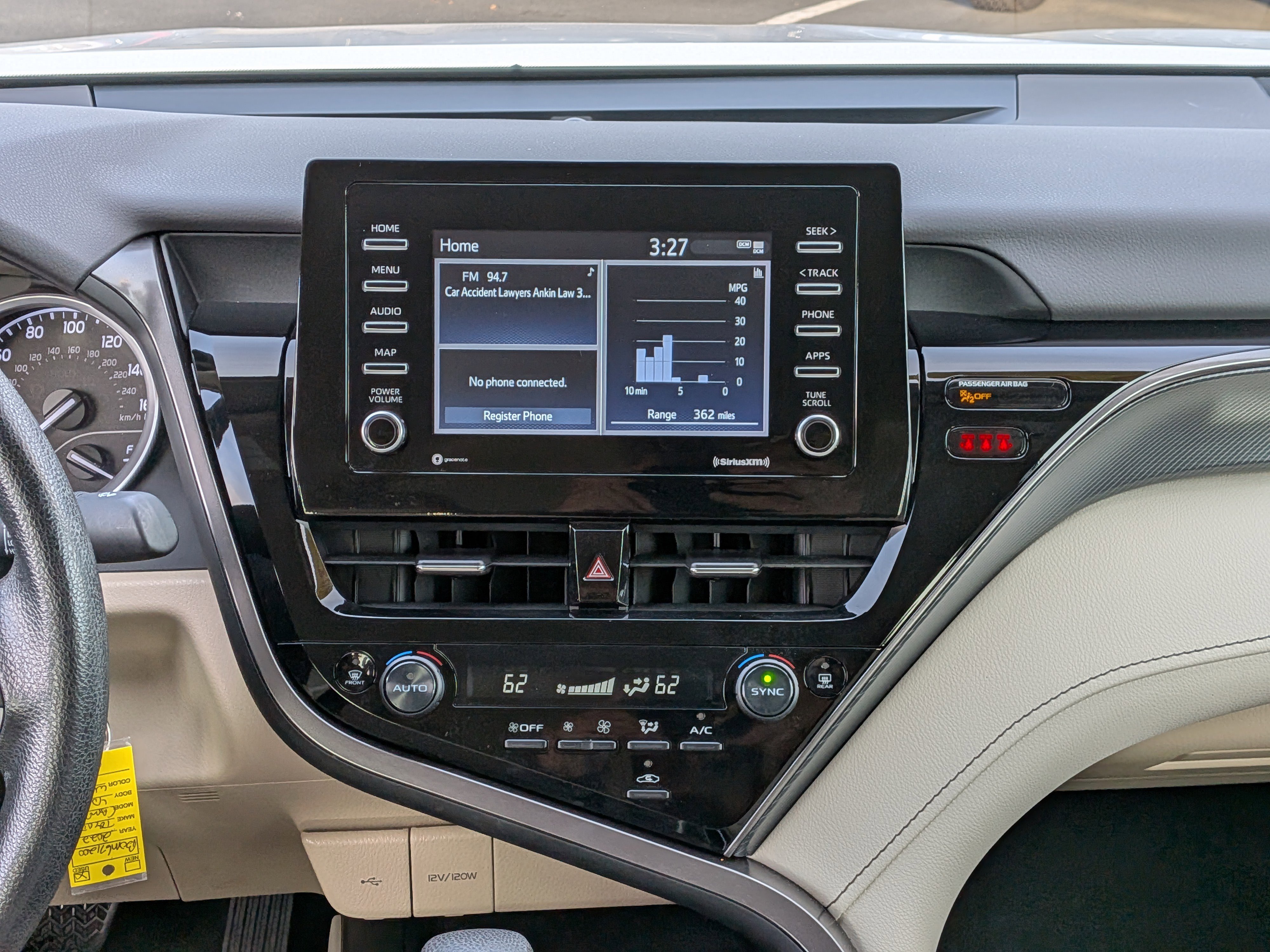 Used 2022 Toyota Camry LE image 3