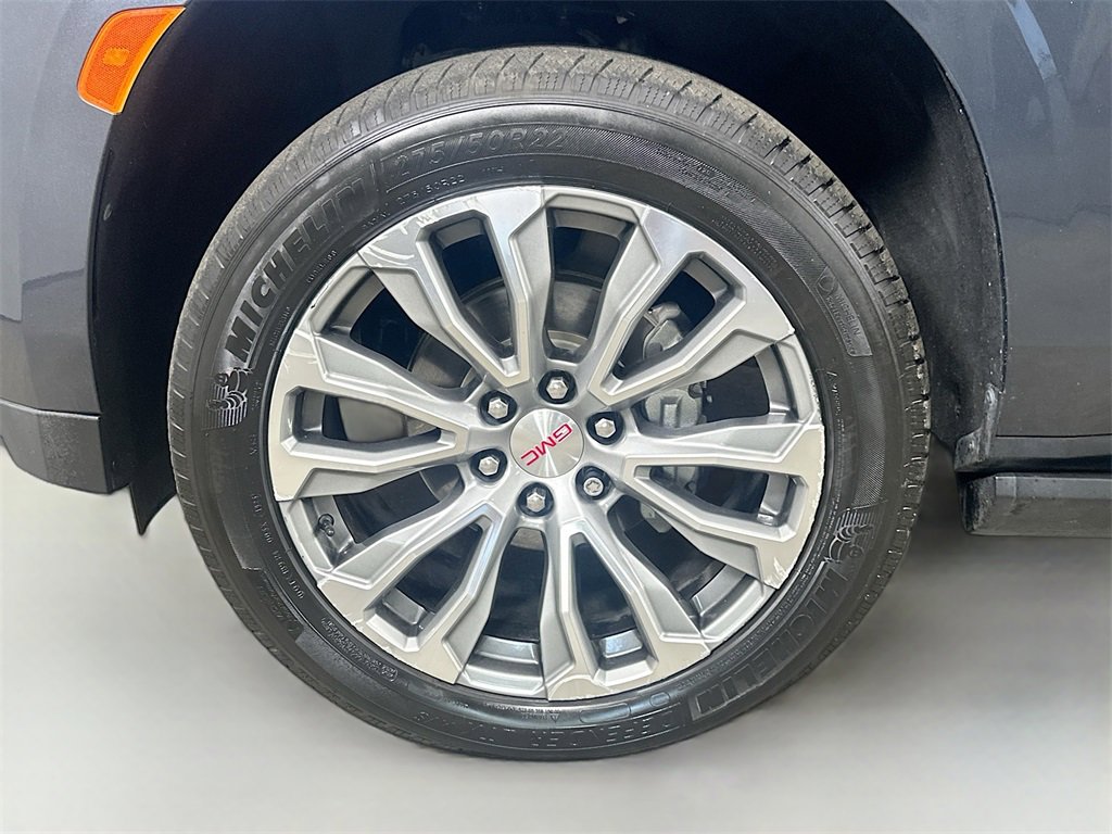 Used 2021 GMC Yukon Denali w/ Denali Premium Package image 8