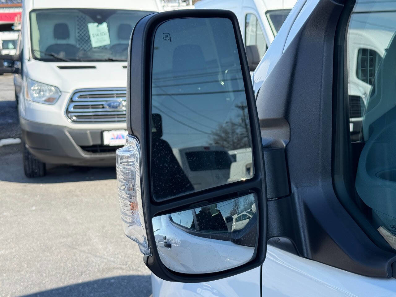 Used 2019 Ford Transit 150 XLT image 38