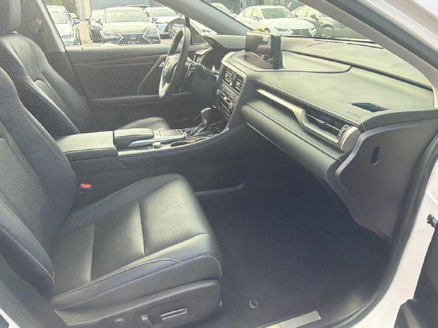 Certified 2020 Lexus RX 350L Premium w/ Premium Package AWD/4WD image 28