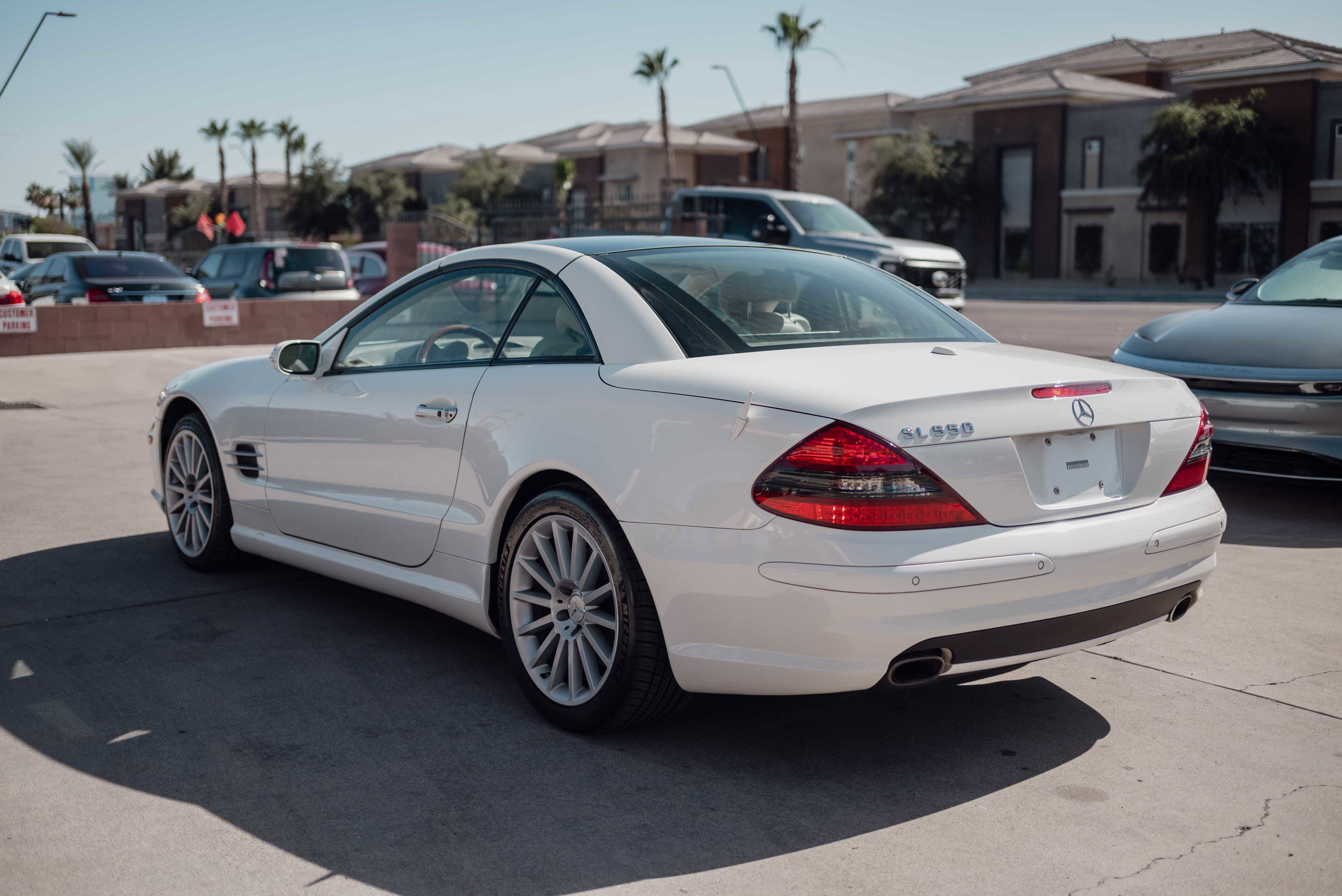 Used 2008 Mercedes-Benz SL 550 w/ P1 Pkg image 6