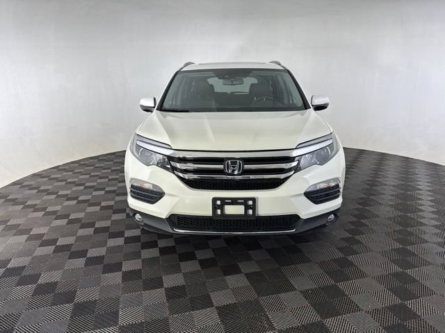 Used 2017 Honda Pilot Elite image 4