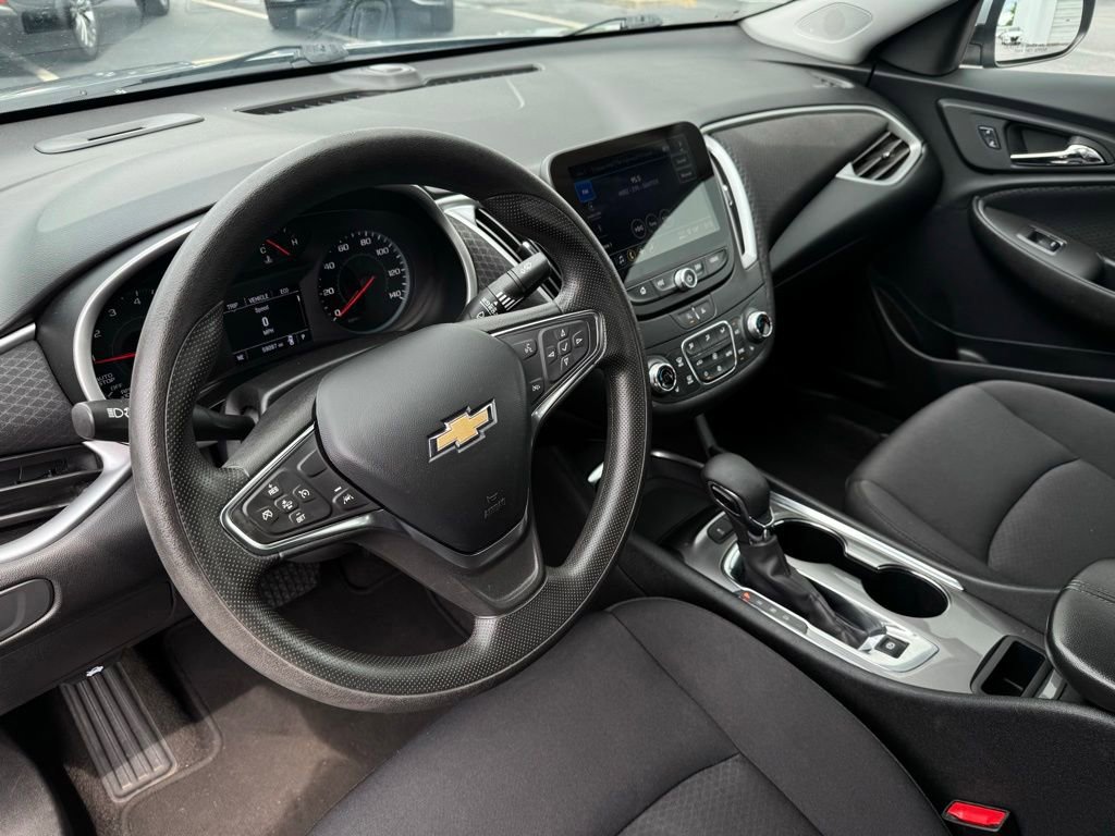 Used 2024 Chevrolet Malibu LT FWD image 14