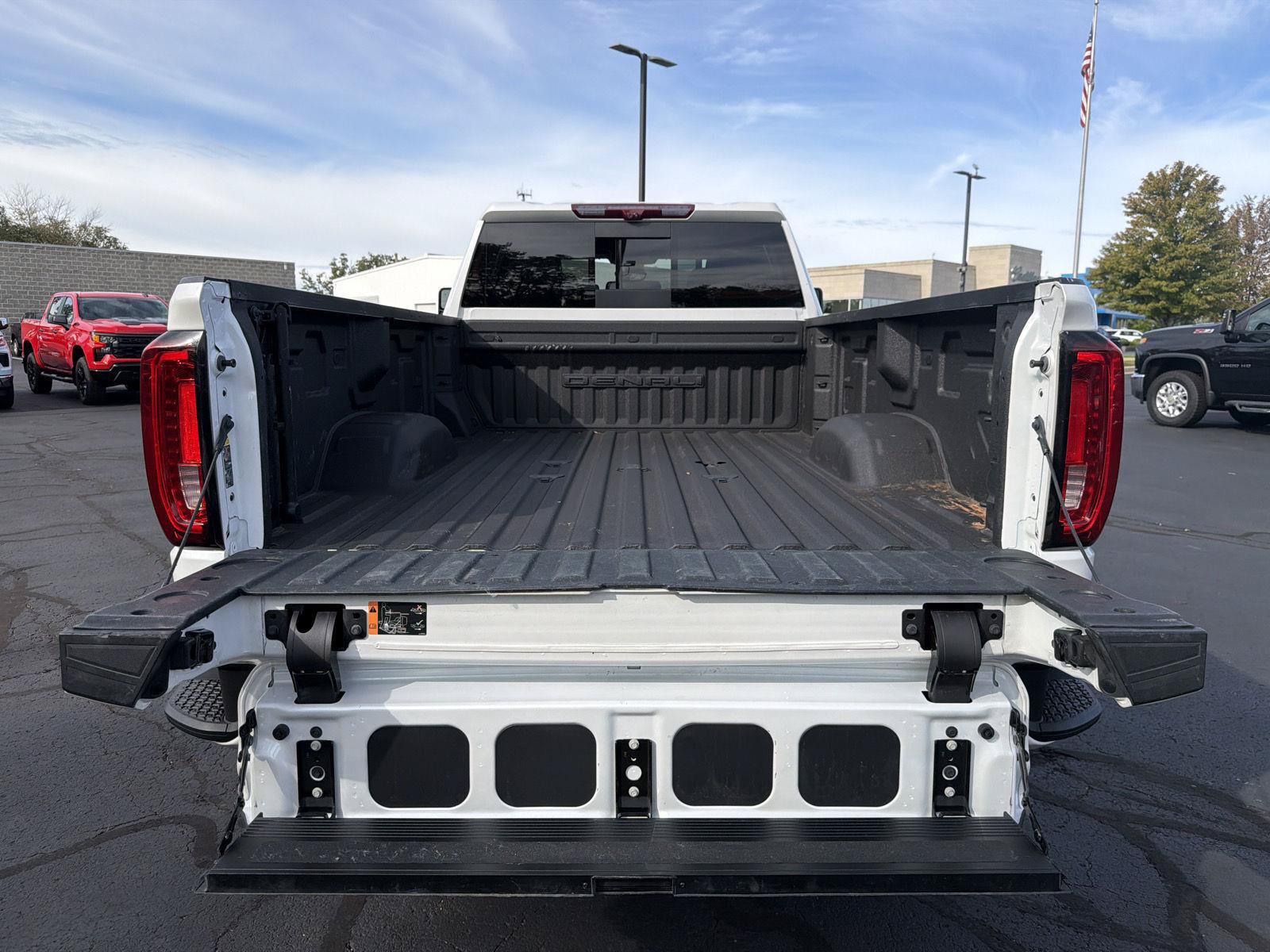 Used 2023 GMC Sierra 3500 Denali w/ Denali Ultimate Package AWD/4WD image 50