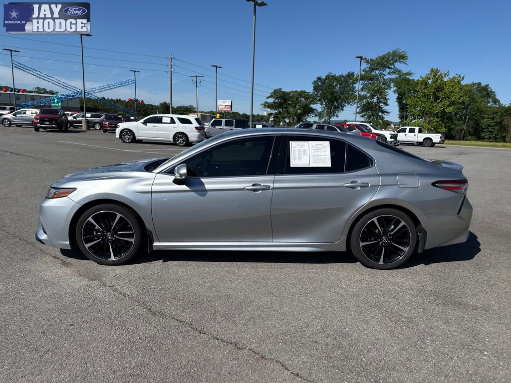 Used 2019 Toyota Camry XSE FWD image 3