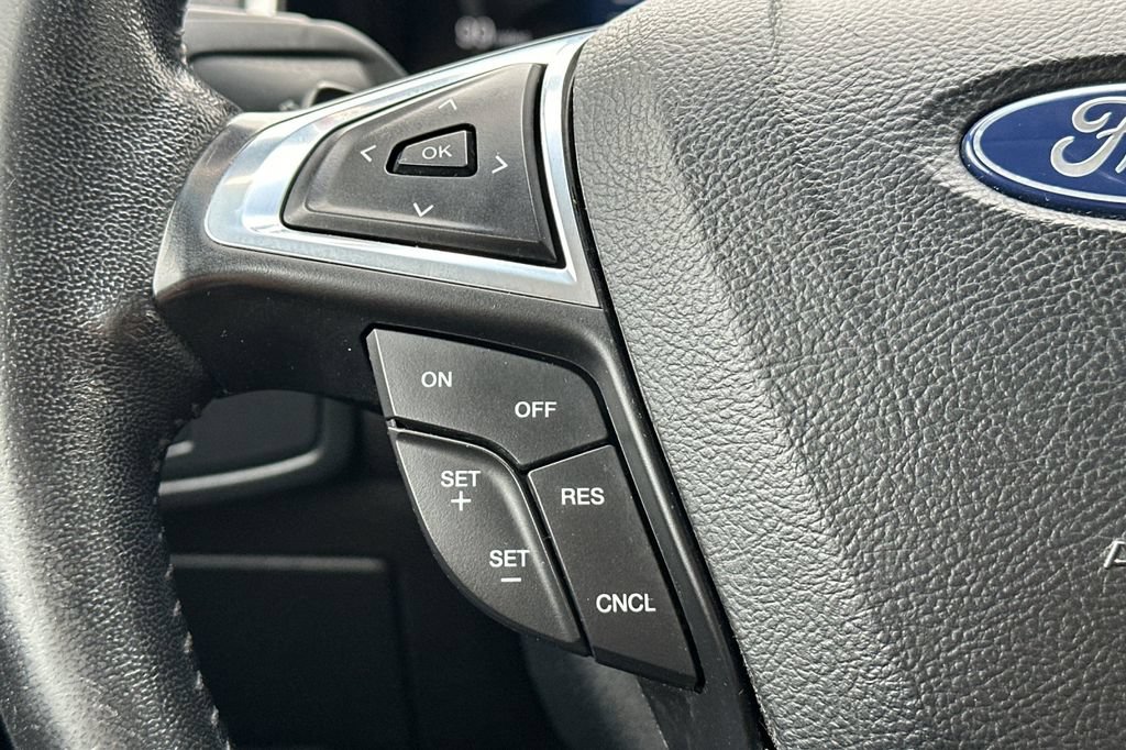 Used 2018 Ford Edge SEL w/ Equipment Group 201A FWD image 23