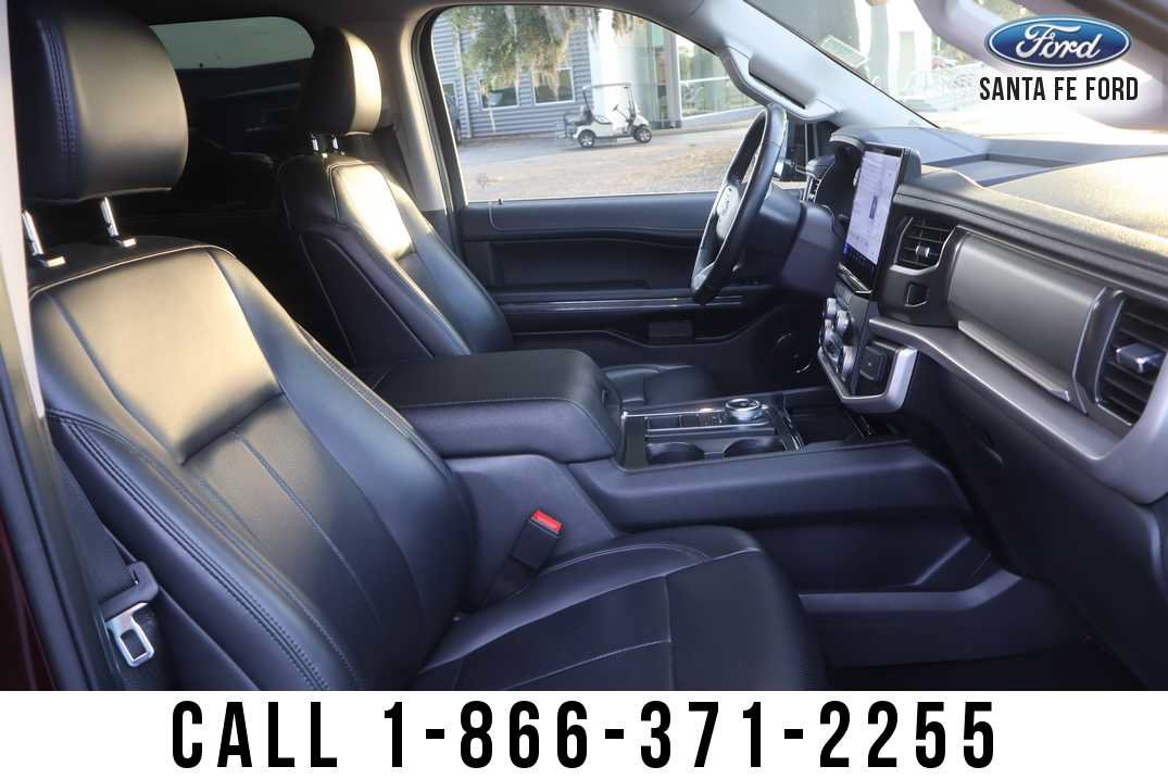 Used 2024 Ford Expedition XLT RWD image 29