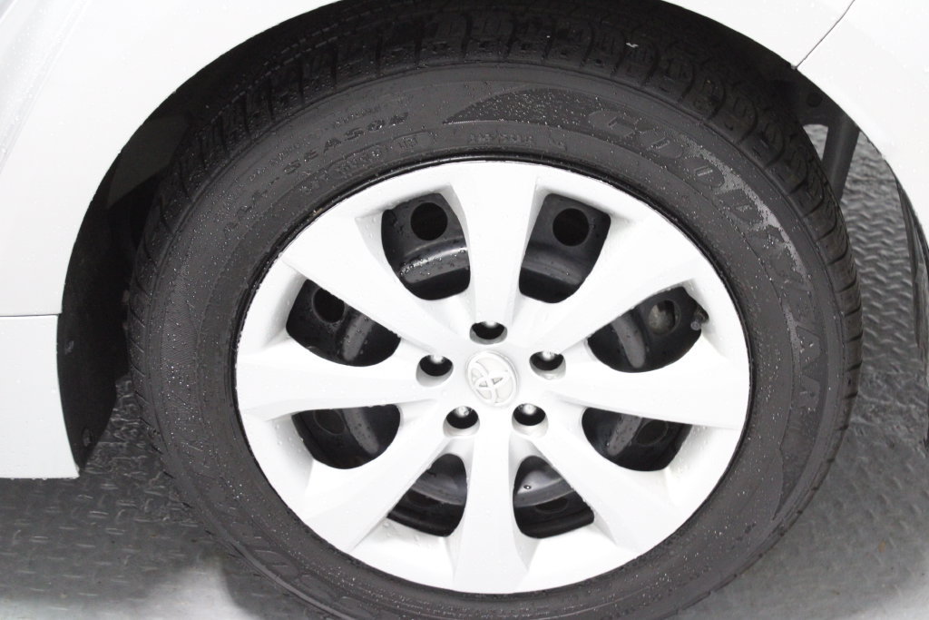 Used 2024 Toyota Corolla LE FWD image 19