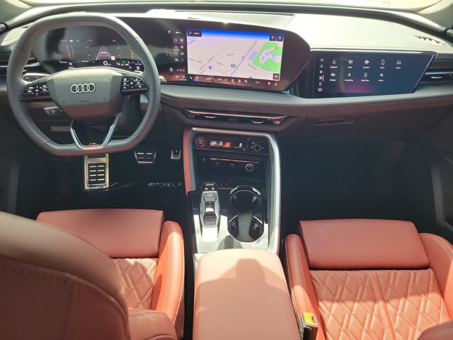 Certified 2025 Audi SQ5 Prestige AWD/4WD image 2