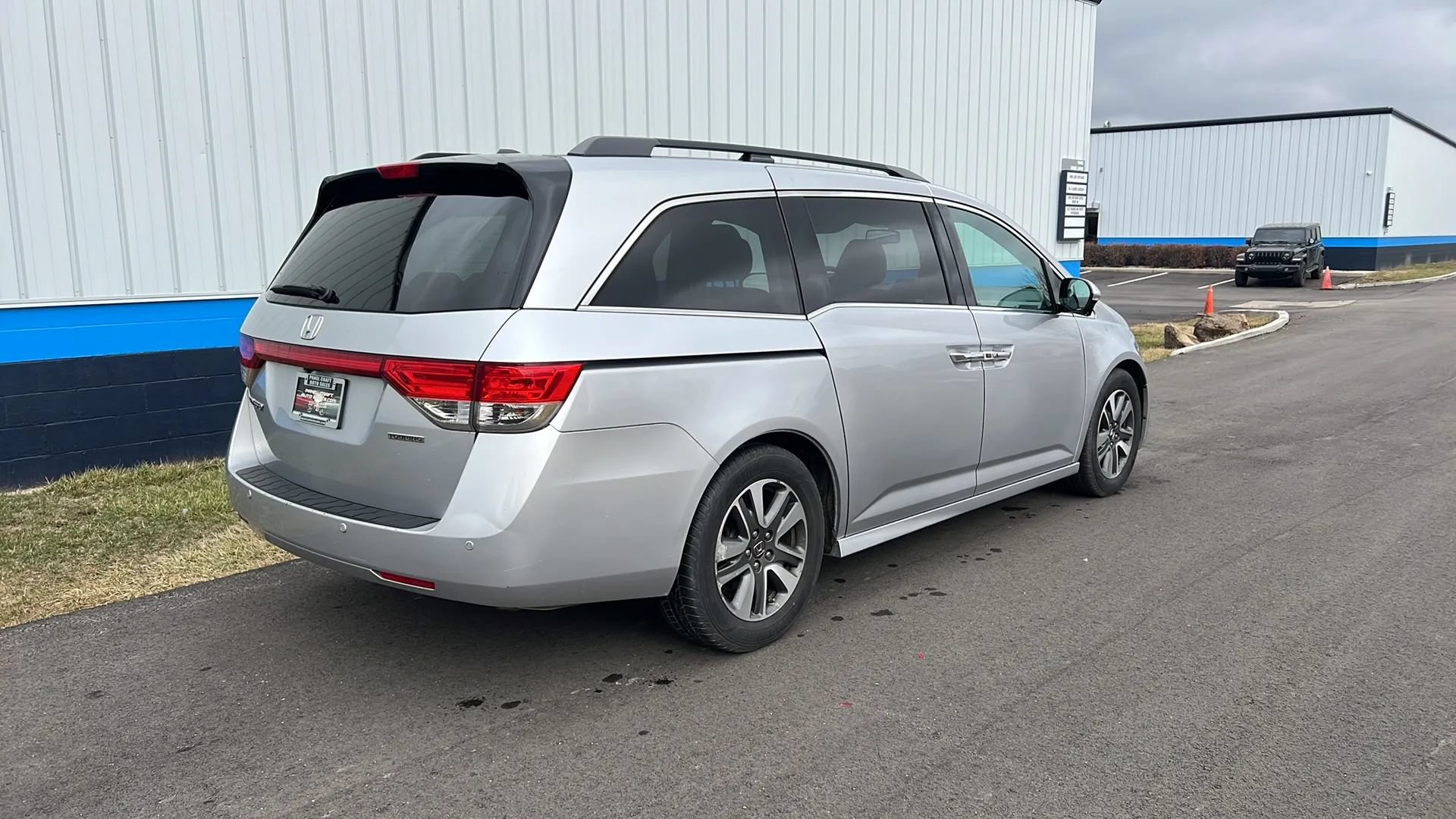 Used 2015 Honda Odyssey Touring image 5