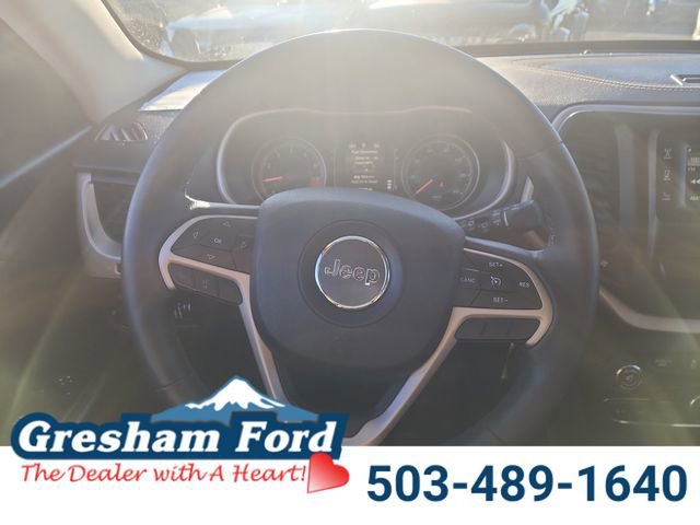 Used 2015 Jeep Cherokee Latitude image 18