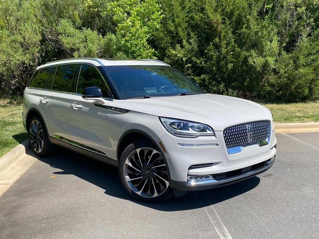 Certified 2023 Lincoln Aviator Reserve w/ Equipment Group 201A AWD/4WD image 1