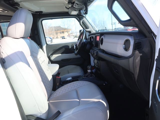 Used 2021 Jeep Wrangler Unlimited Sahara AWD/4WD image 15