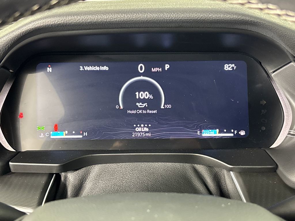 Used 2025 Jeep Grand Cherokee L Laredo image 14