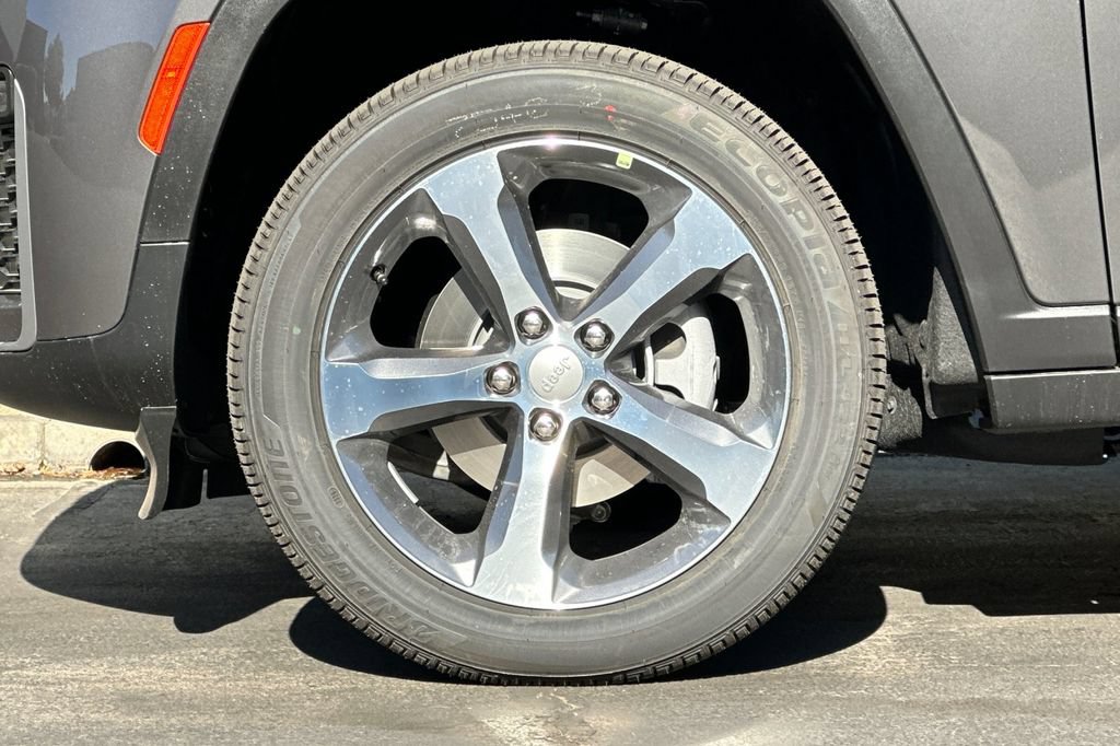 New 2026 Jeep Grand Cherokee Limited AWD/4WD image 26