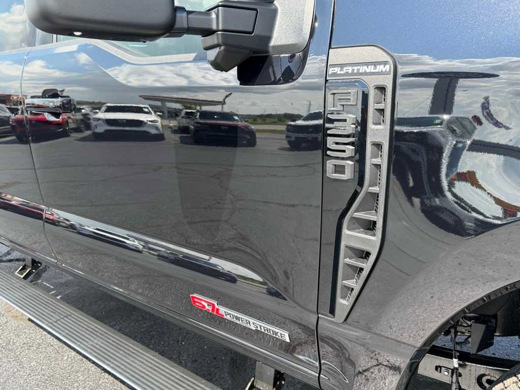 New 2026 Ford F350 Platinum image 32