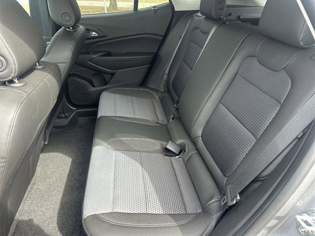 Certified 2025 Chevrolet Trax LT w/ Driver Confidence Package image 22