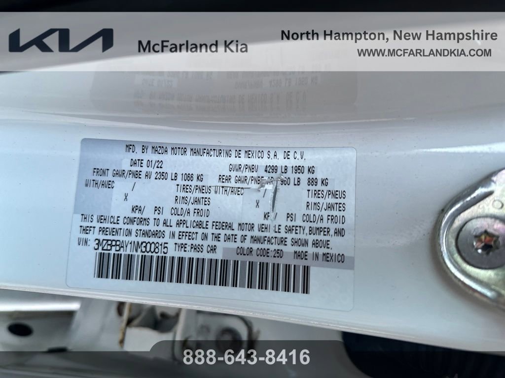 Used 2022 MAZDA MAZDA3 s image 27