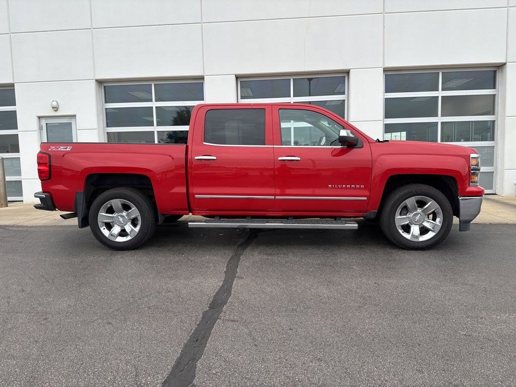 Used 2015 Chevrolet Silverado 1500 LTZ Z71 AWD/4WD image 3