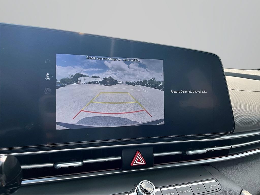 Used 2024 Hyundai Elantra SEL FWD image 20