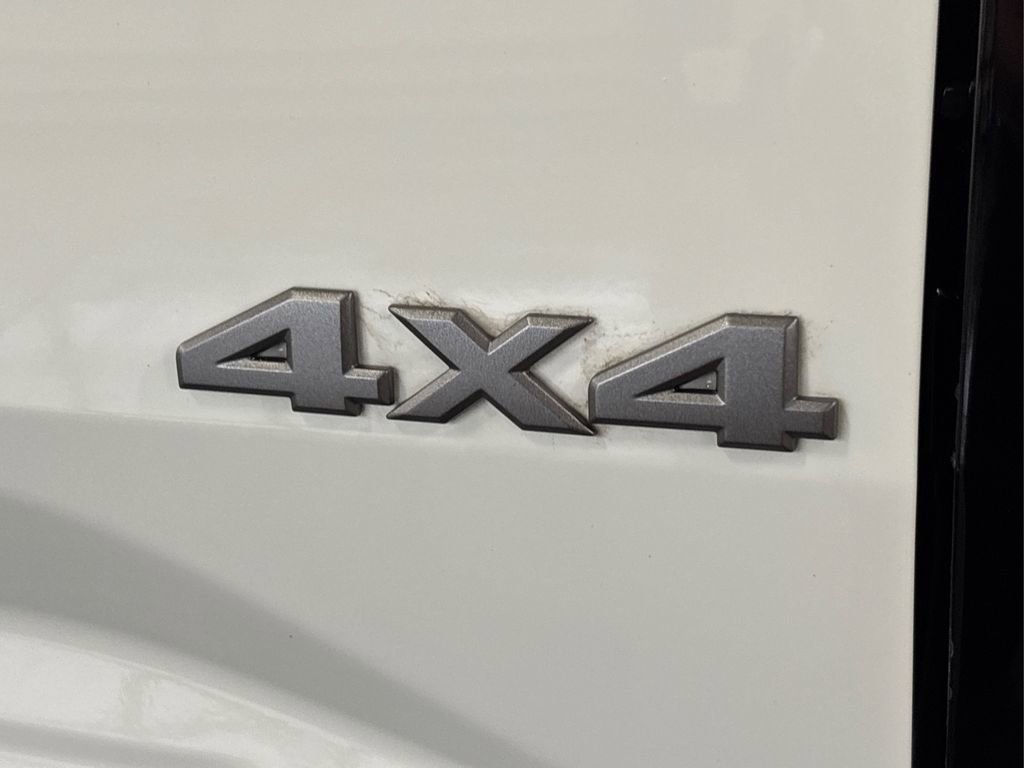 Certified 2025 Nissan Frontier S w/ S Utility Package image 14