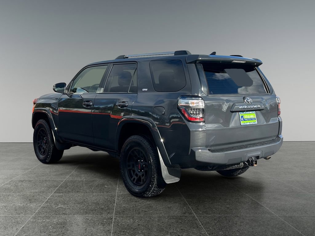 Used 2024 Toyota 4Runner SR5 Premium w/ Moonroof Package image 5