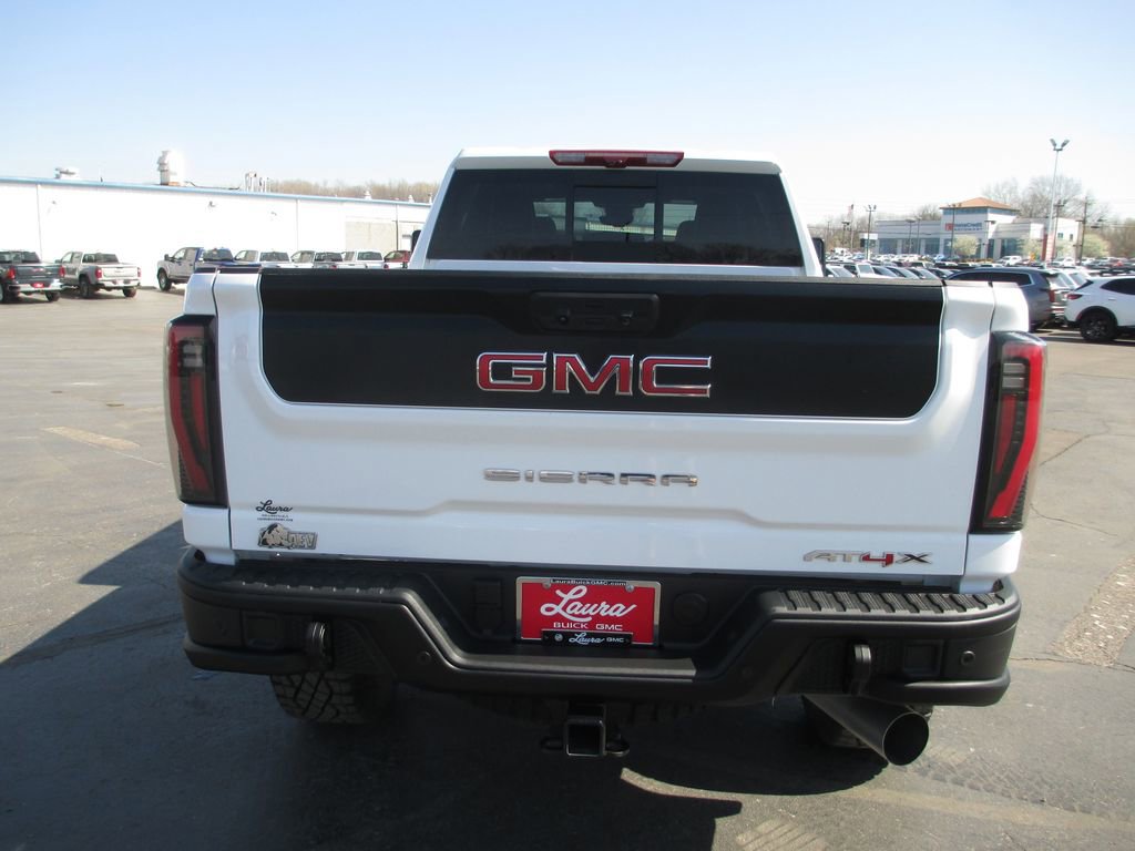 Used 2025 GMC Sierra 2500 AT4X w/ AT4X AEV Edition image 7