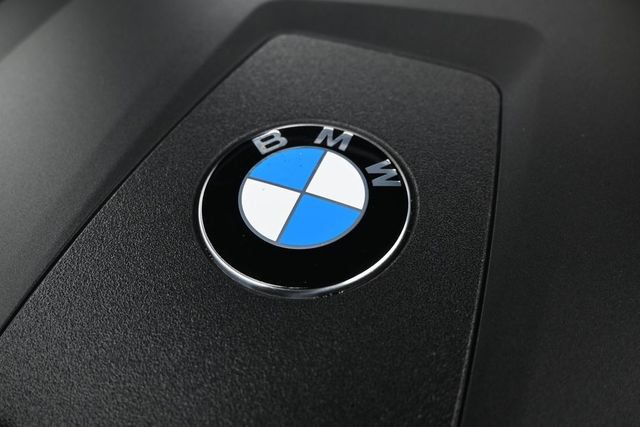 Used 2025 BMW X5 xDrive40i w/ M Sport Package AWD/4WD image 28