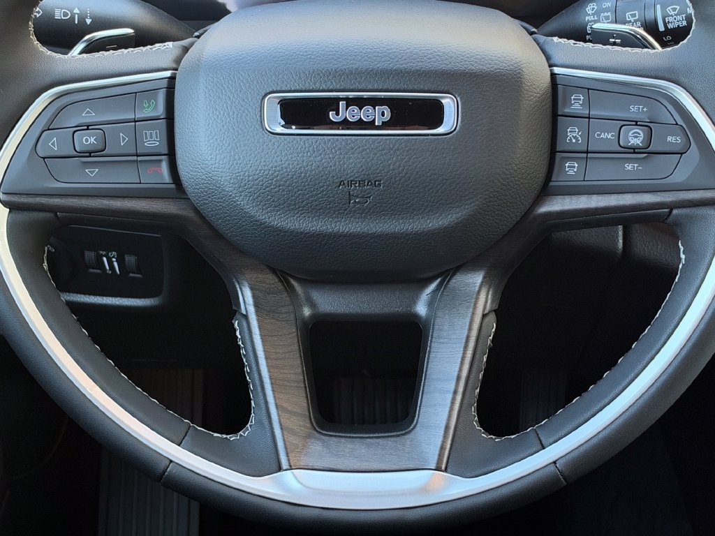 New 2027 Jeep Grand Cherokee L Limited AWD/4WD image 21