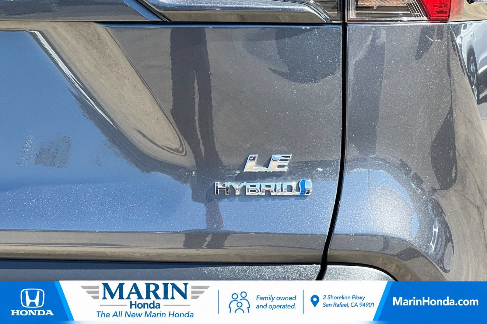 Used 2021 Toyota RAV4 LE w/ Carpet Mat Package (TMS) AWD/4WD image 30