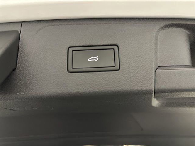 New 2026 Volkswagen Atlas SE image 41