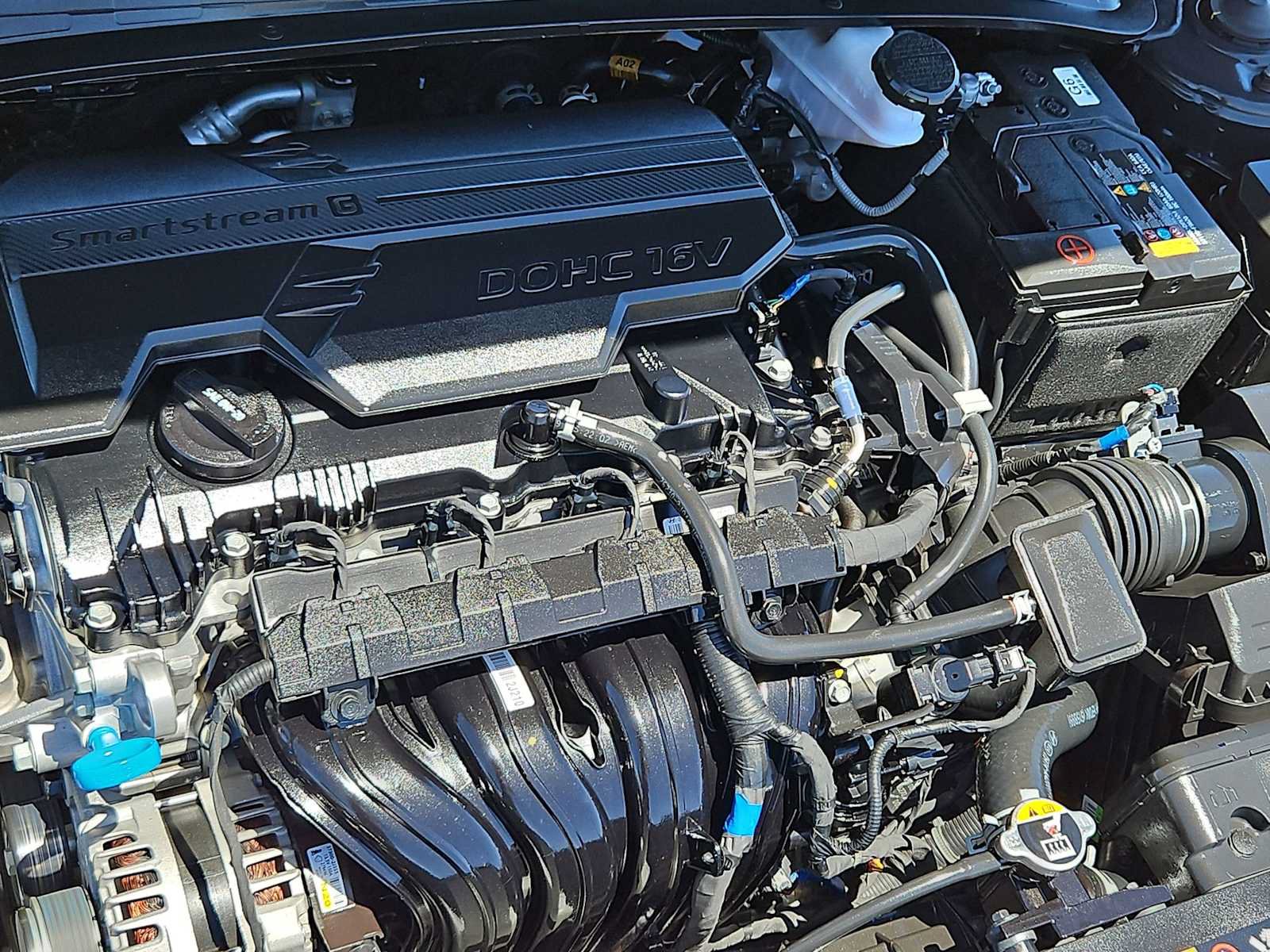 Certified 2025 Hyundai Elantra SEL FWD image 14