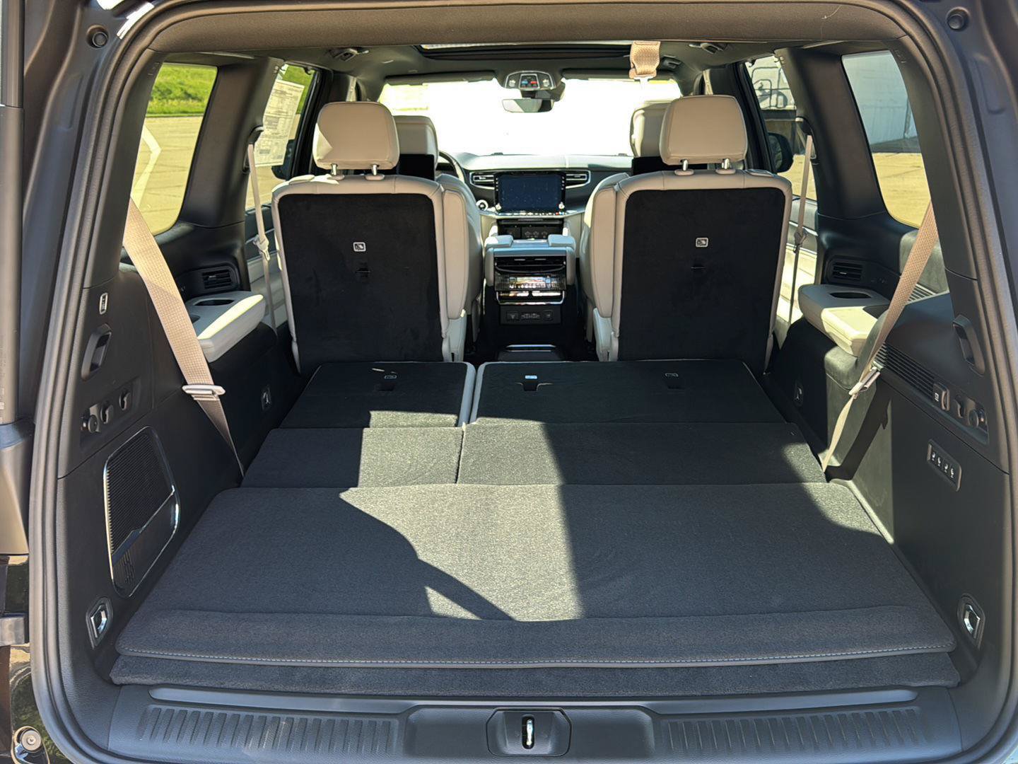 New 2026 Jeep Grand Wagoneer Limited AWD/4WD image 26