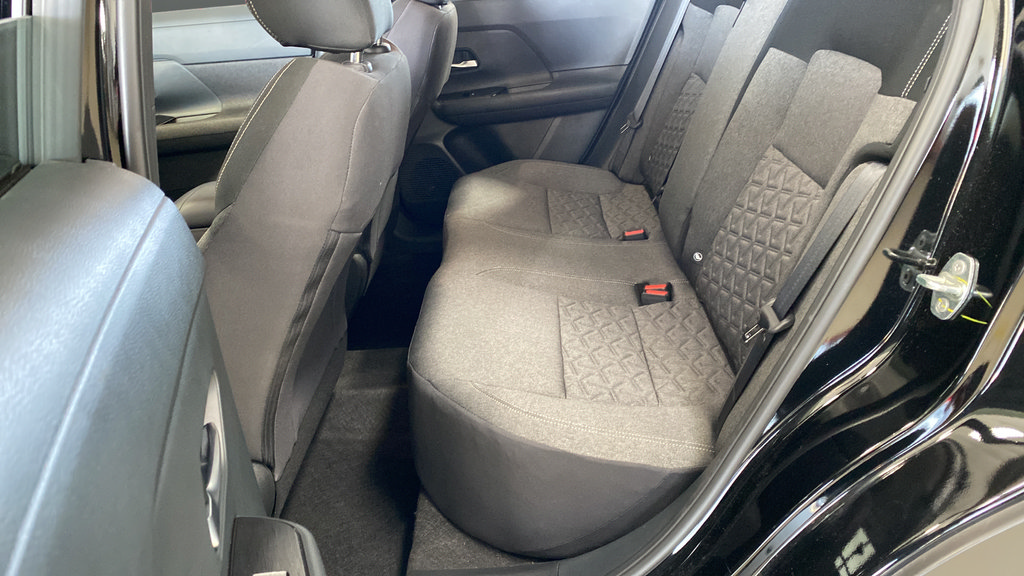 Used 2025 Nissan Kicks SV FWD image 23