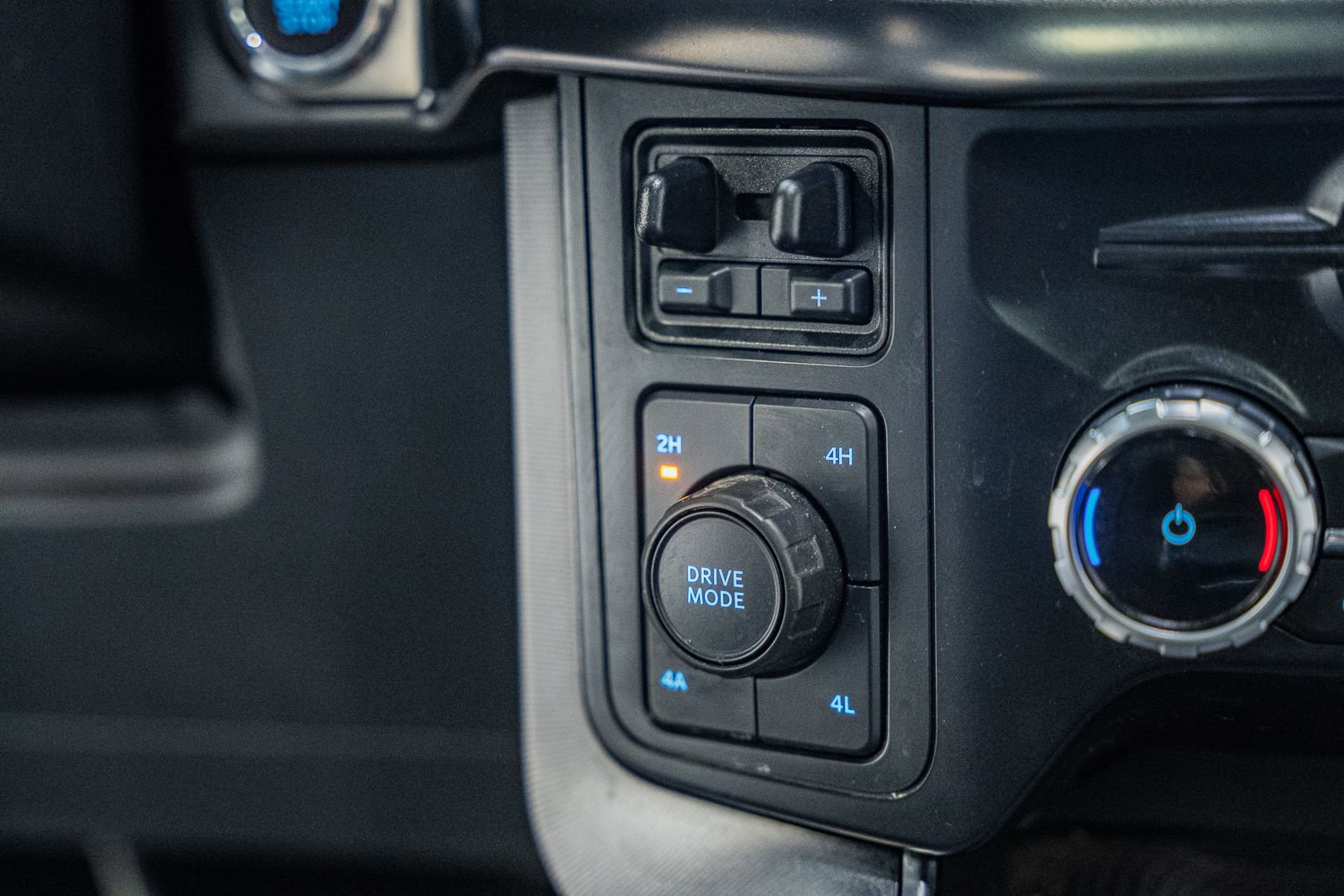 Certified 2023 Ford F150 Platinum image 34