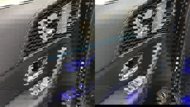 Used 2024 Mercedes-Benz GLS 580 4MATIC image 16