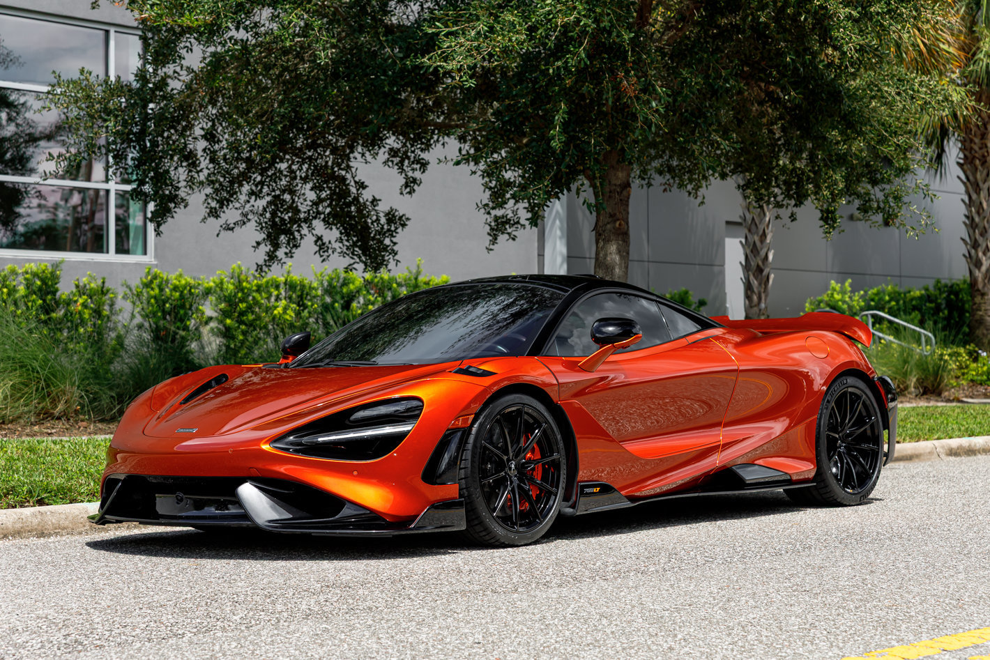 Used 2021 McLaren 765LT RWD image 26
