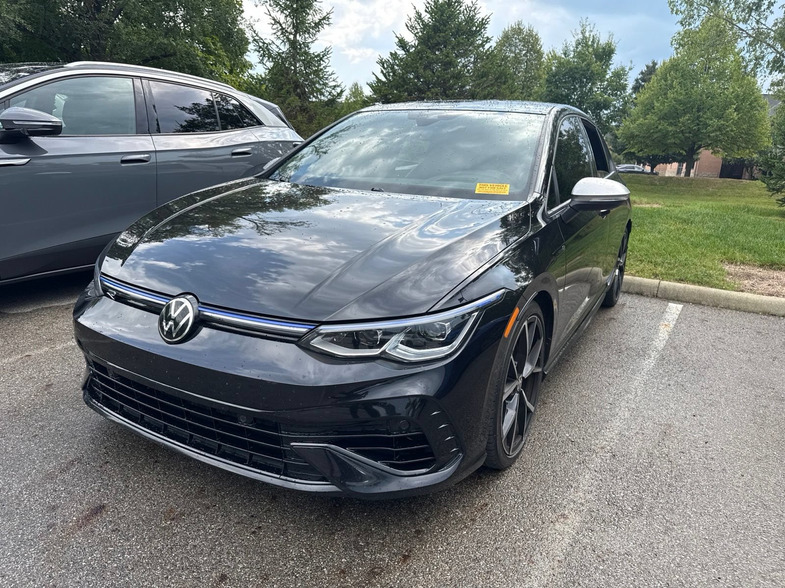 Used 2023 Volkswagen Golf R AWD/4WD image 1