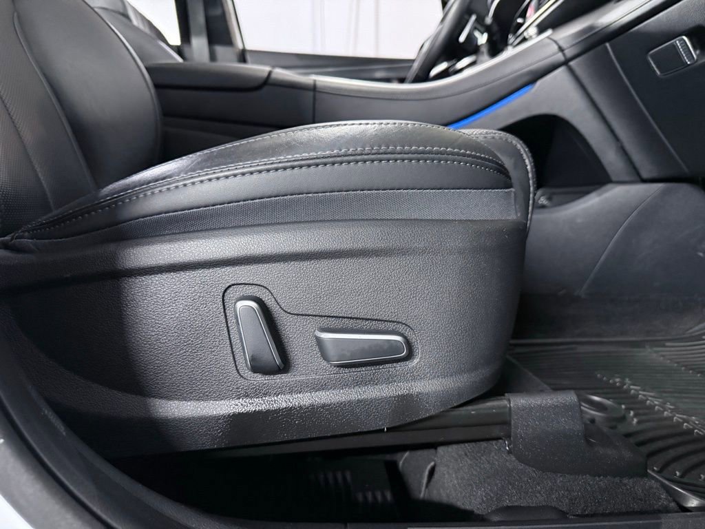 Used 2022 Hyundai Santa Fe Calligraphy image 29