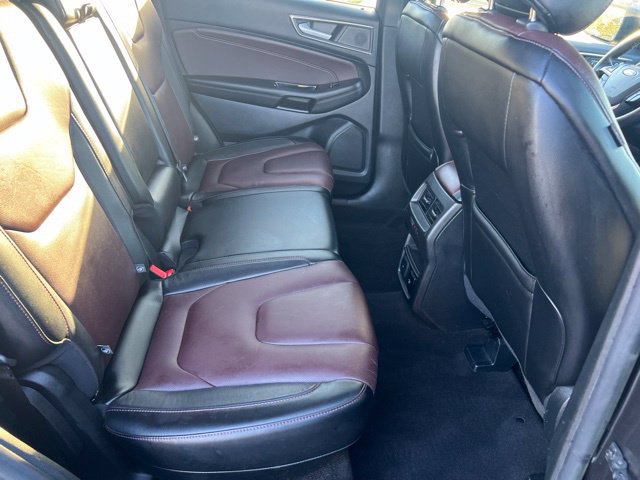 Used 2020 Ford Edge Titanium w/ Equipment Group 301A AWD/4WD image 10