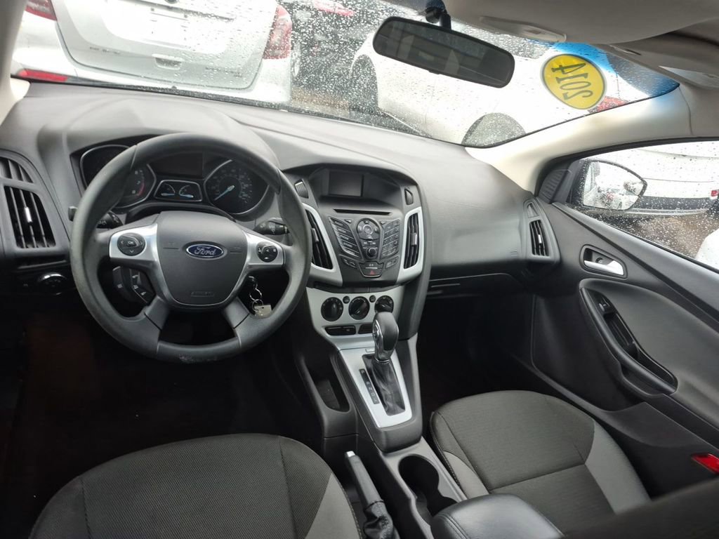 Used 2014 Ford Focus SE image 6