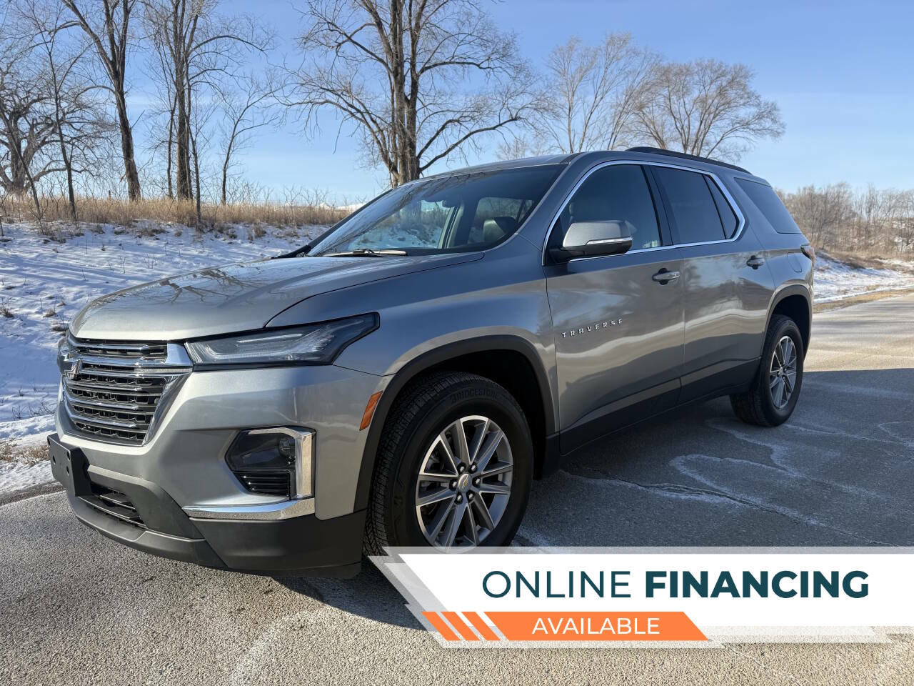 Used 2023 Chevrolet Traverse LT image 1