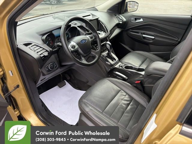 Used 2015 Ford Escape Titanium w/ Canadian Touring Package image 12