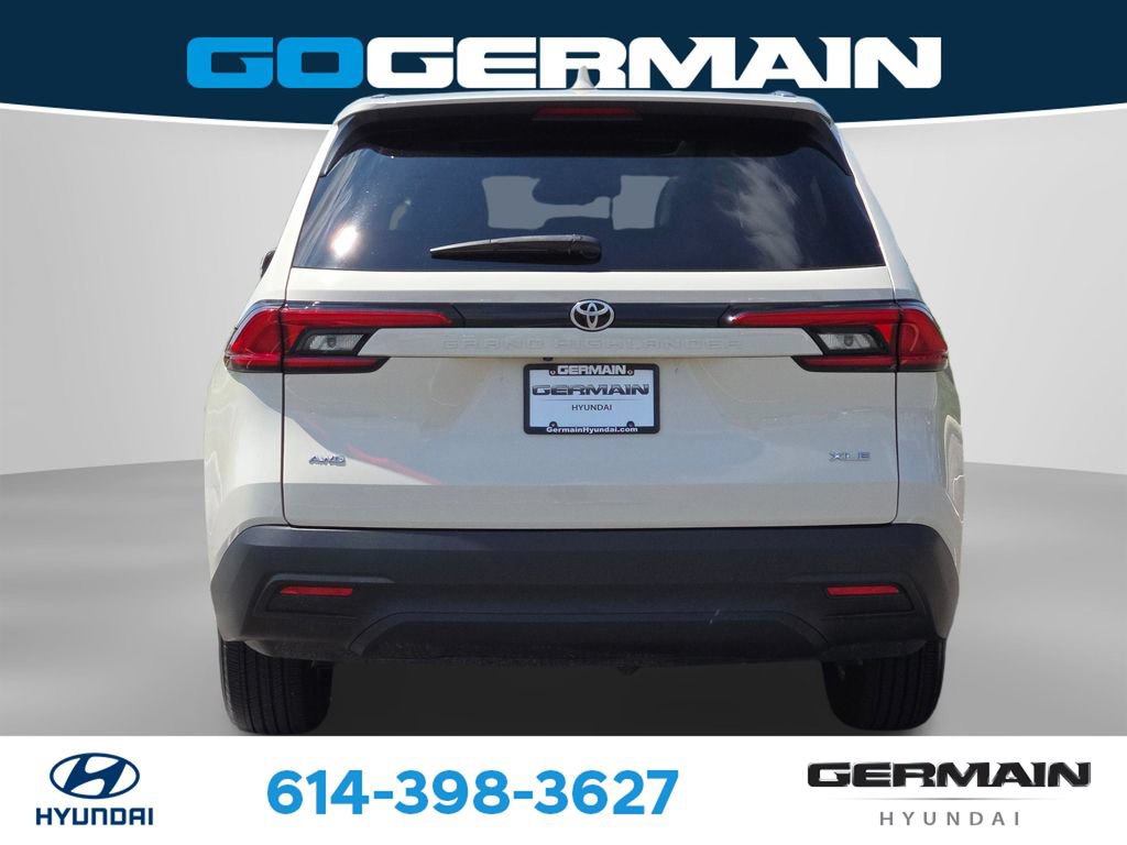 Used 2024 Toyota Grand Highlander AWD image 9