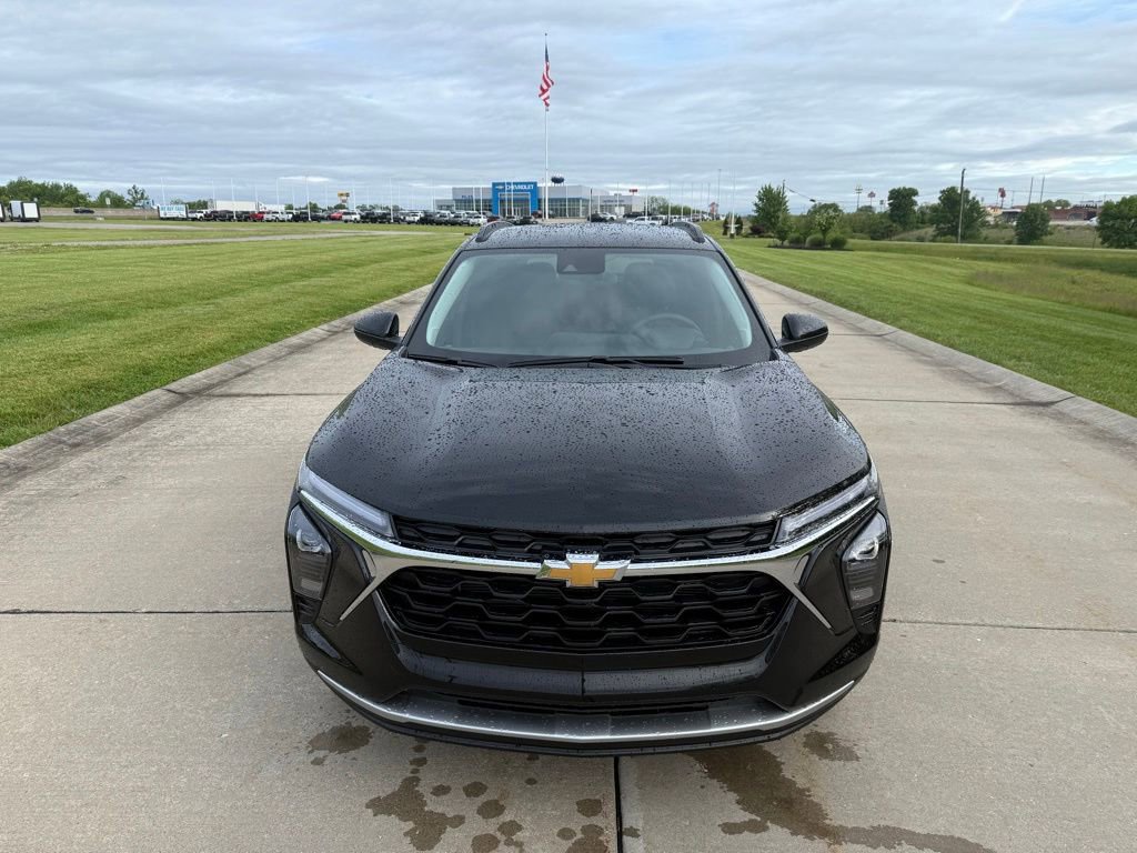 New 2026 Chevrolet Trax LT w/ Driver Confidence Package FWD image 10