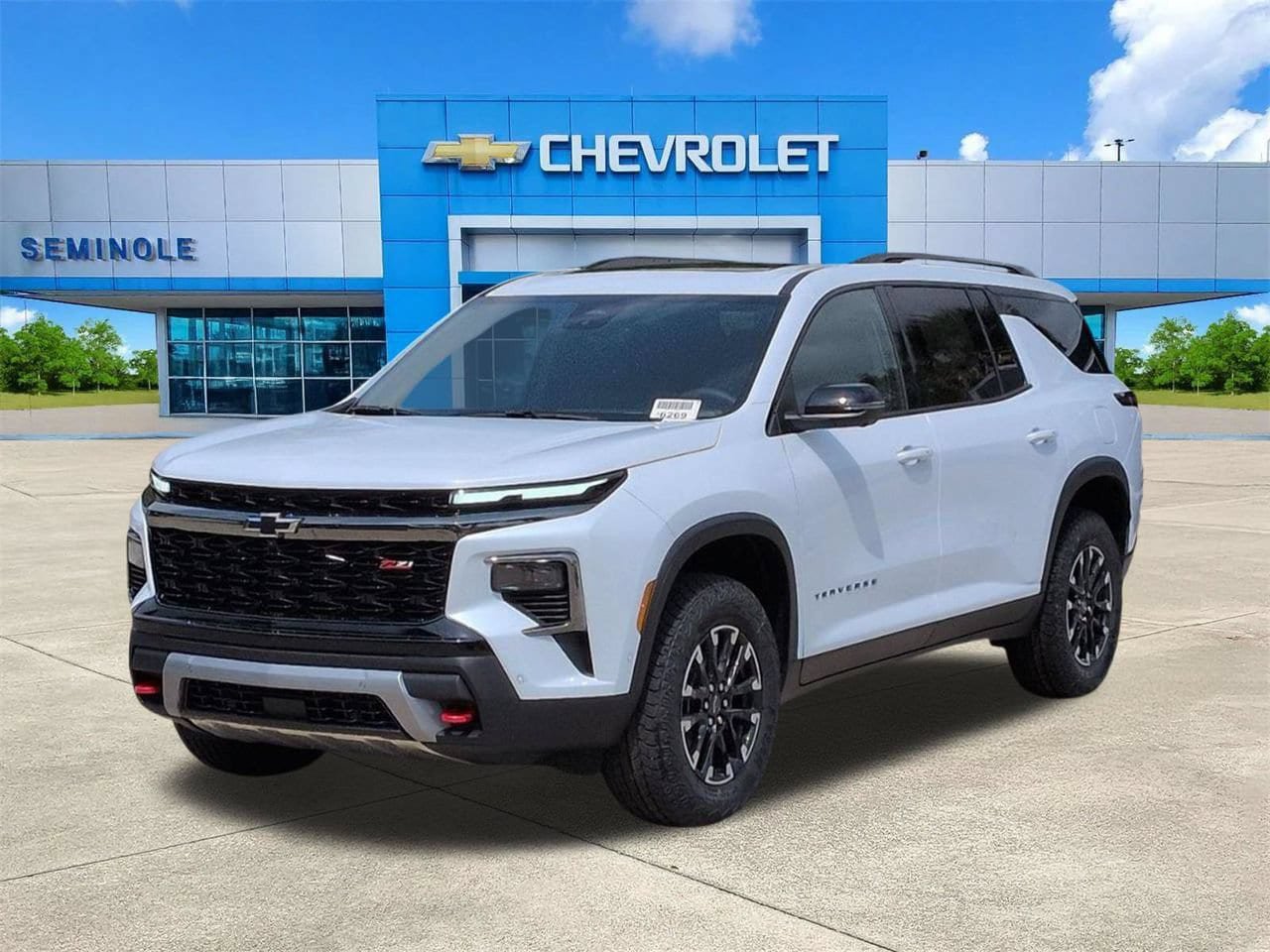 New 2026 Chevrolet Traverse Z71 w/ Enhanced Driving Package AWD/4WD image 2