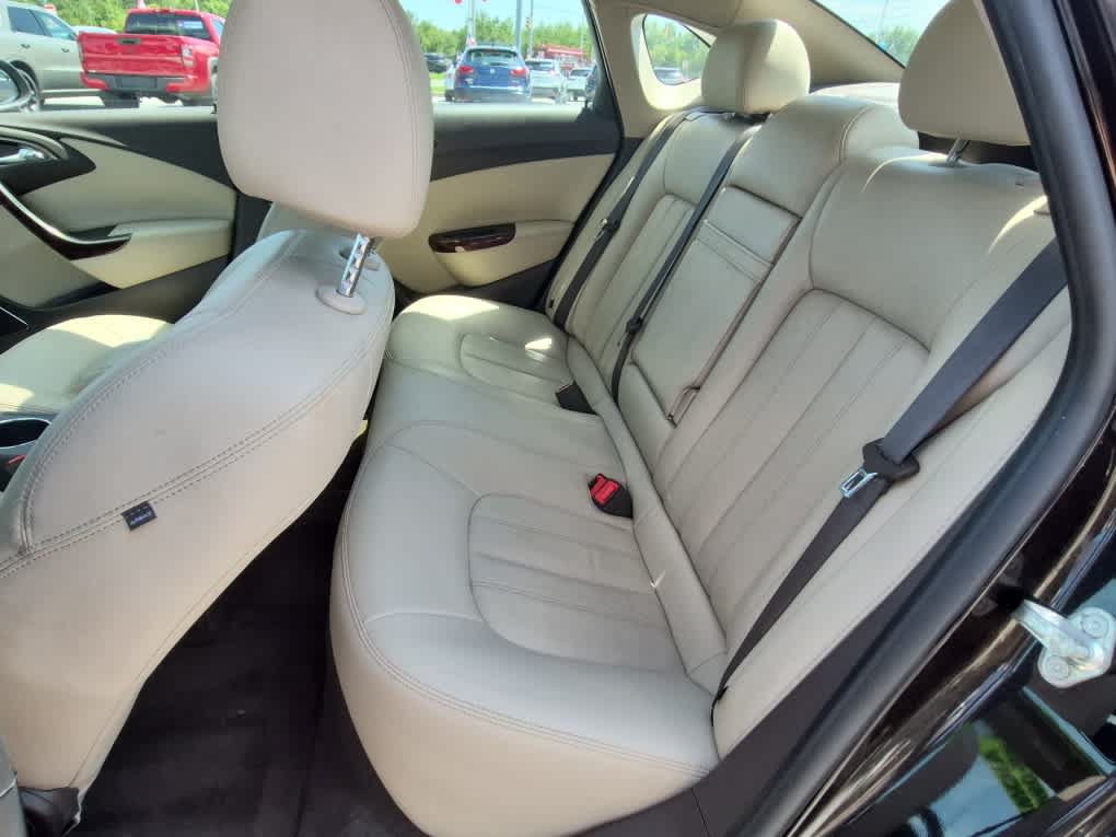 Used 2016 Buick Verano Leather w/ Experience Buick Package FWD image 7