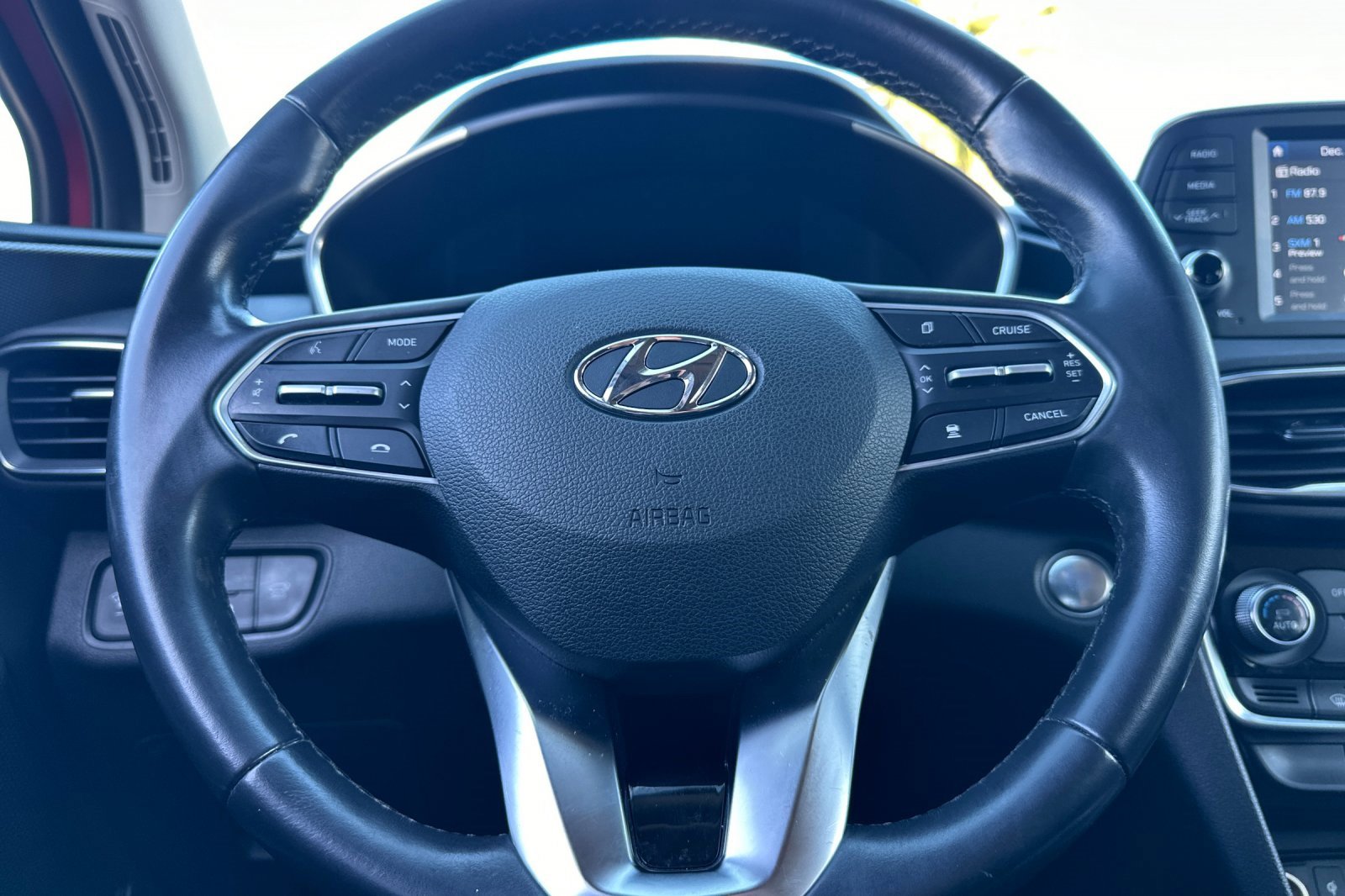 Used 2020 Hyundai Santa Fe SEL w/ Convenience Package image 24